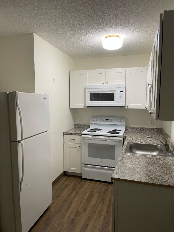 498 Marlboro Rd Unit N23, West Brattleboro, VT 05301 Room for Rent in