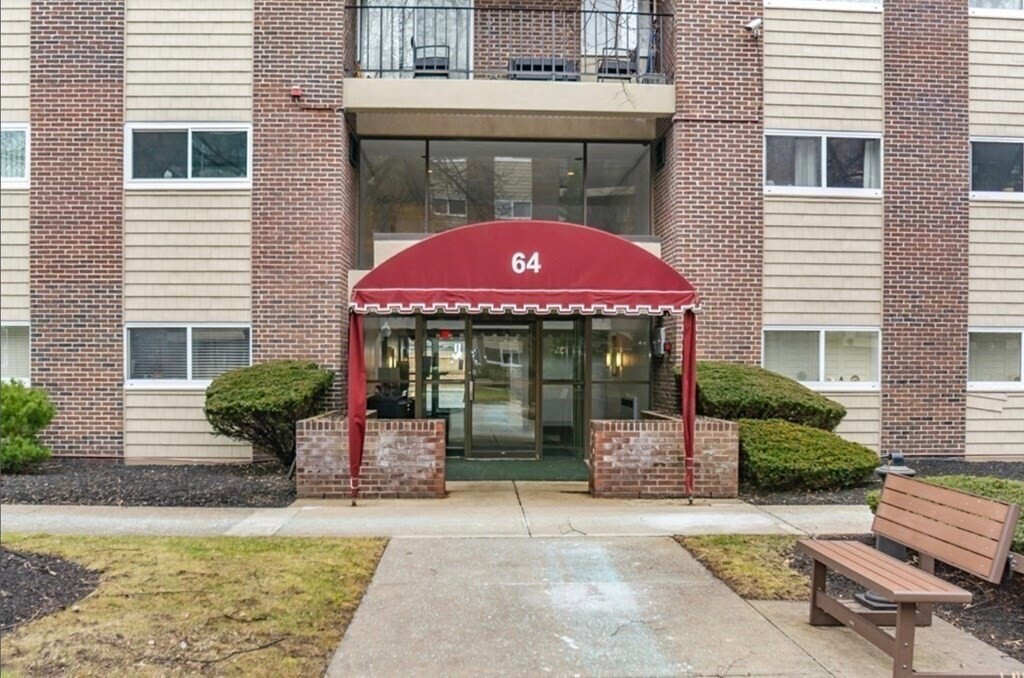 64 Main St Unit 58B, Stoneham, MA 02180 Condo for Rent in Stoneham