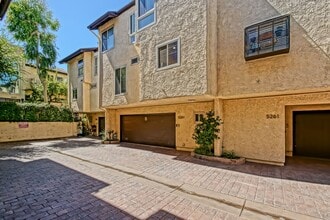 Building Photo - 5261 Coldwater Canyon Ave