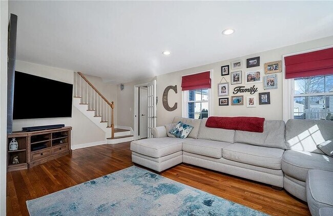 Foto del edificio - 319 Mt Pleasant Ave