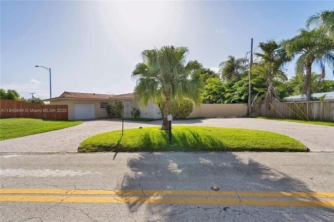 Building Photo - 8825-8885 SW 85th Ave