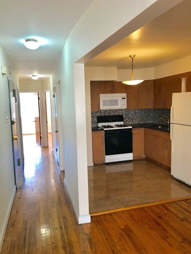 Building Photo - 34-44 33rd Street
