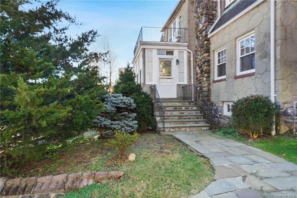 11 Pearl St, Dobbs Ferry, NY 10522 Room for Rent in Dobbs Ferry, NY