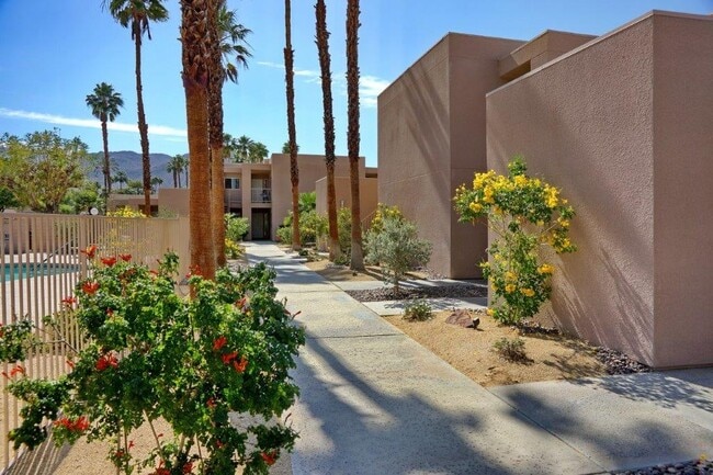 Building Photo - 73820 Shadow Mountain Dr