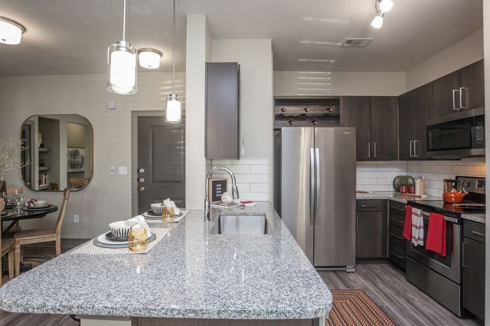 Cortland Luxe Shadow Creek Apartments Pearland, TX