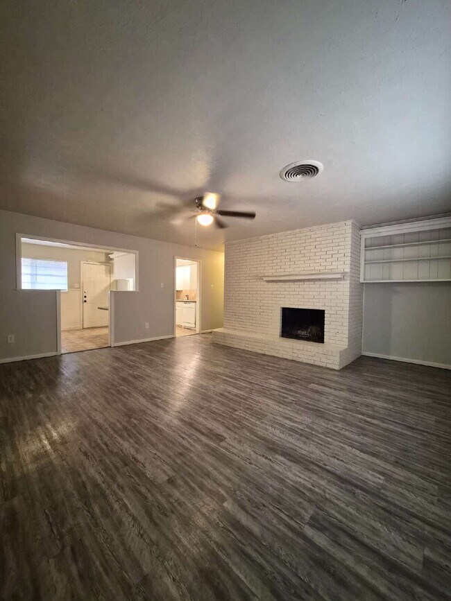 Foto del edificio - 3813 51st St