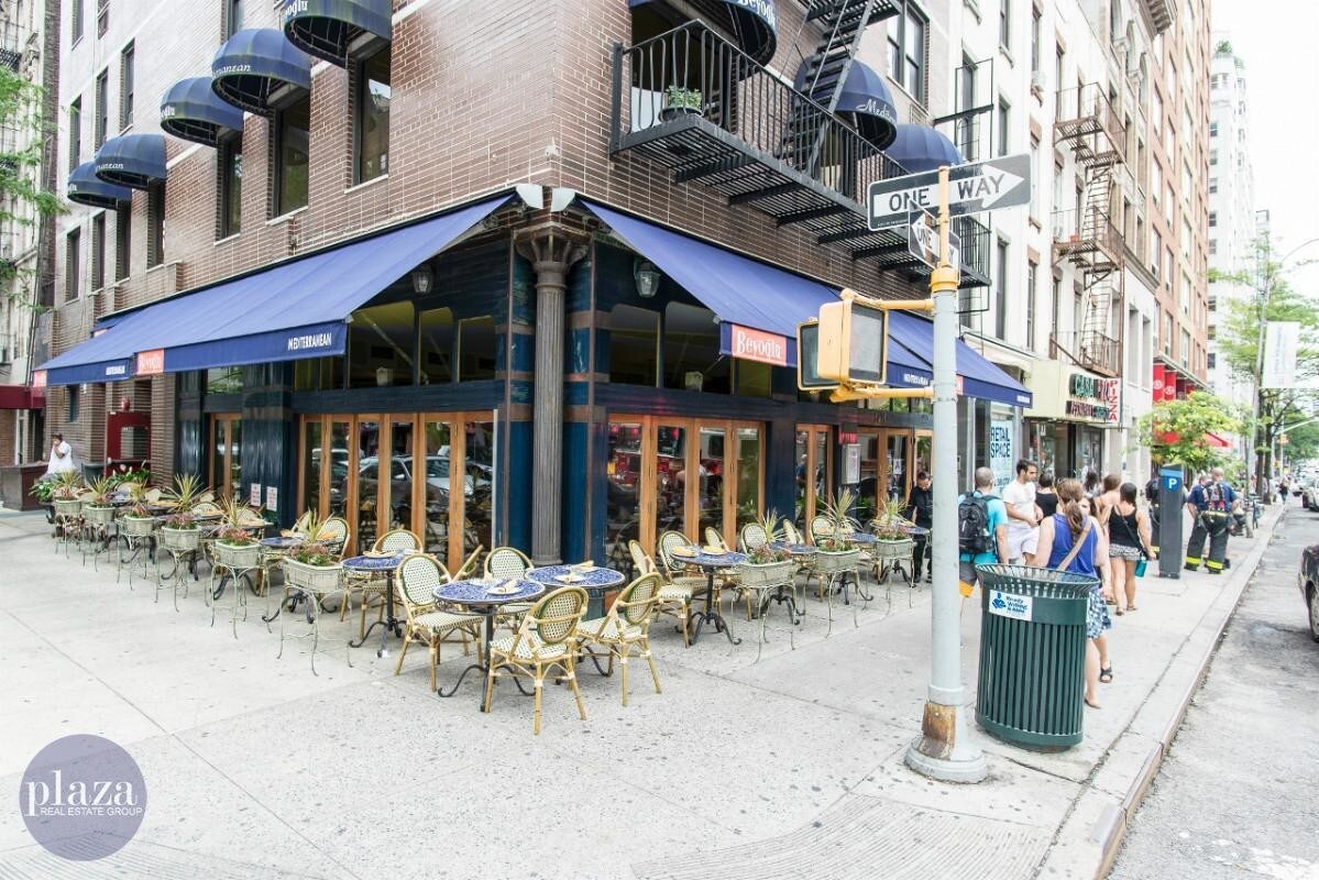 Building Photo - 1425 3rd Ave