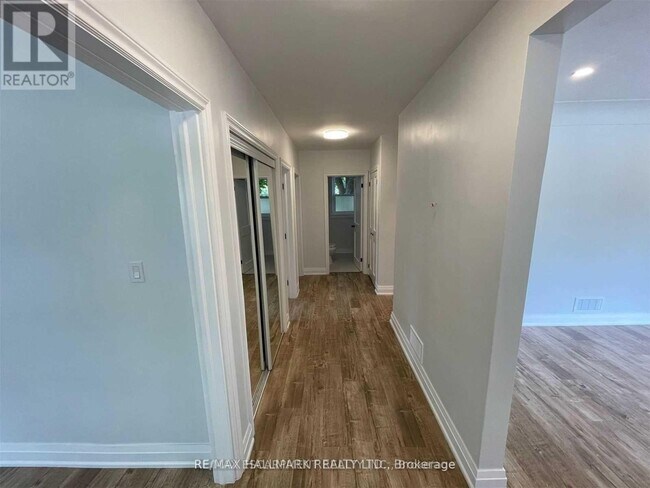 Photo du bâtiment - 4328 New St