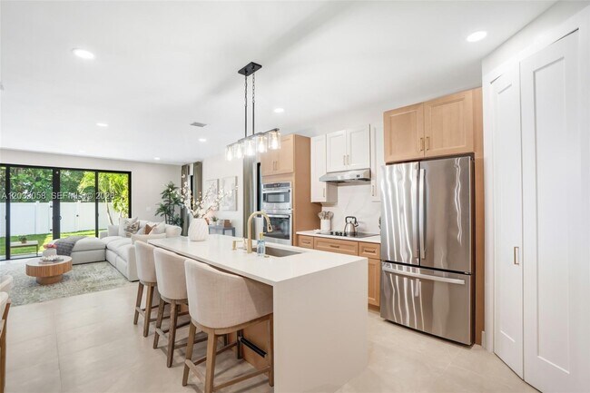 Foto del edificio - 701 SW 17th St