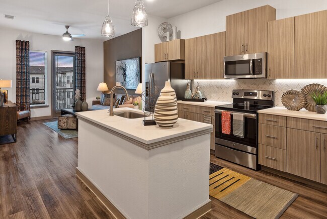 1HAB, 1BA - 840 ft² - West Love