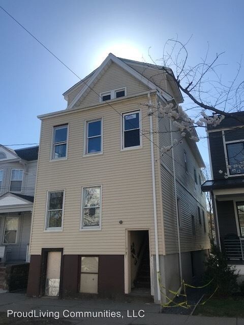 Building Photo - 9 Wheeler St