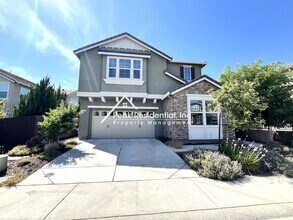 Building Photo - 1303 Larkspur Dr
