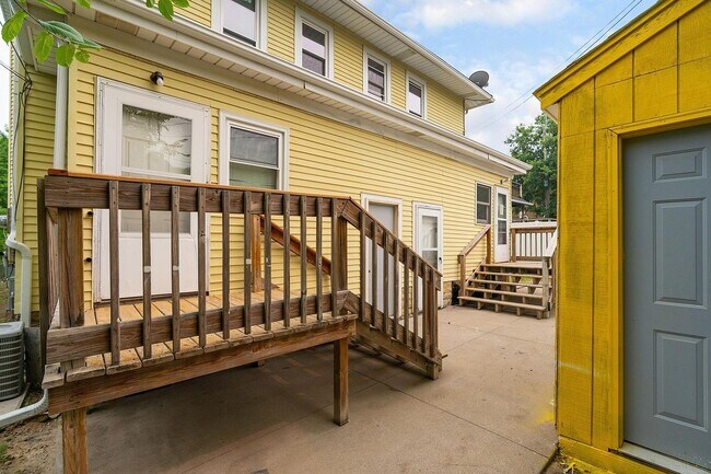 Back - 521 Humboldt Ave