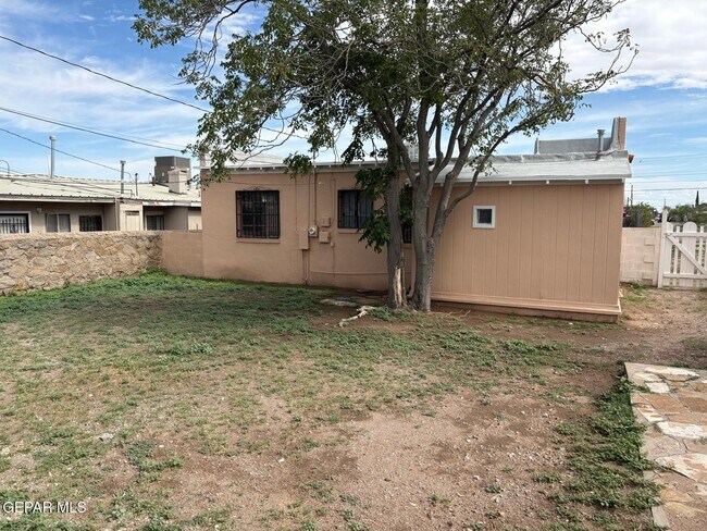 Foto del edificio - 3801 Mountain Ave