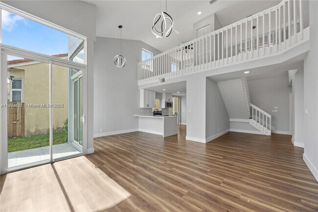 Foto del edificio - 3835 Lombardy St