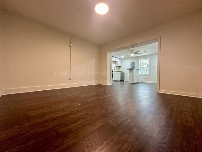 Foto del edificio - 5640 Hwy 41