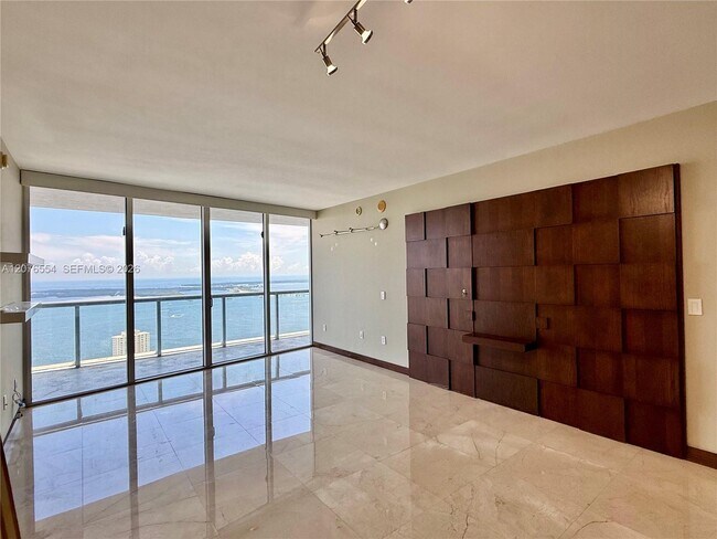 Building Photo - 465 Brickell Ave