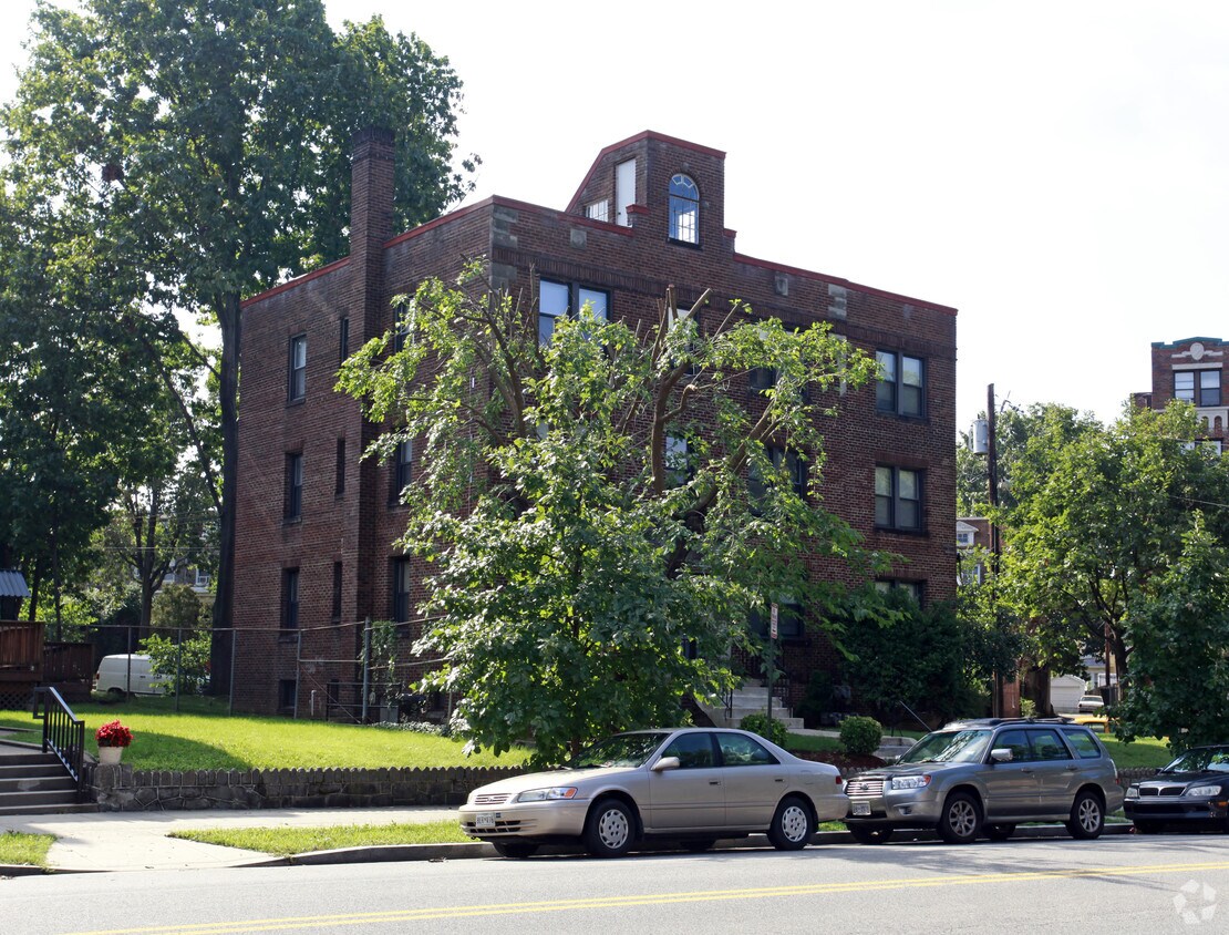 Primary Photo - 5601 Colorado Ave NW