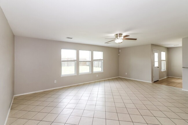 Building Photo - 20318 Clydesdale Ridge Dr