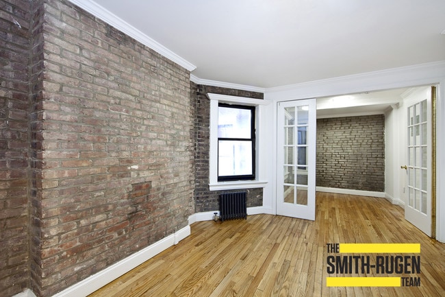 Building Photo - 13 Essex St