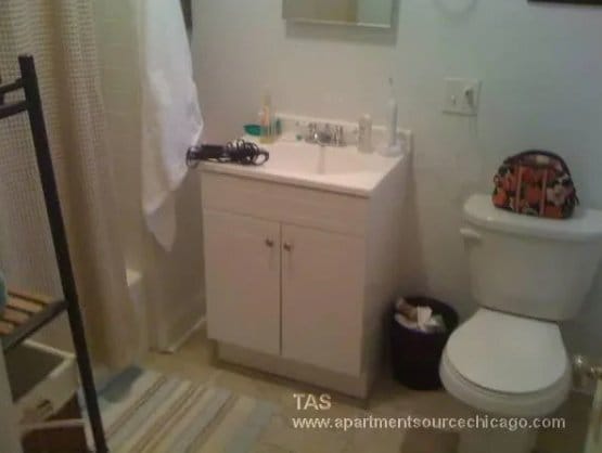 Photo - 1951 W Cuyler Ave (Chicago, IL) Apartment