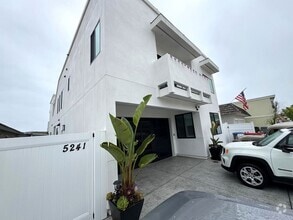 Building Photo - 5241 Seabreeze Way