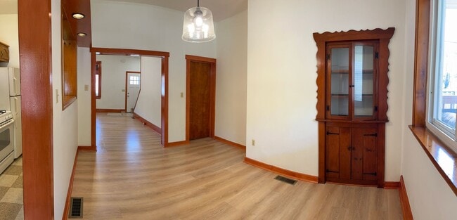 Photo - 1326 Evergreen Ave Apartment