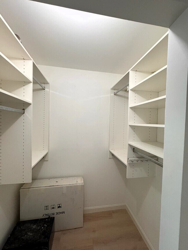 Foto del edificio - 131 Coolidge Ave