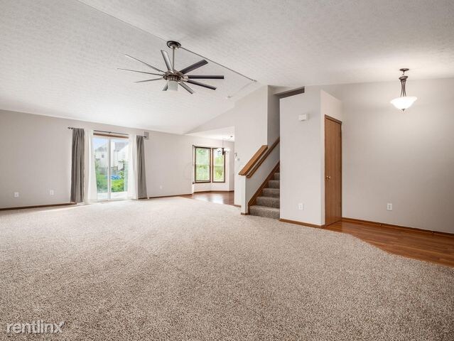Foto del edificio - 3 br, 3 bath House - 5709 Silver Spurs Ln