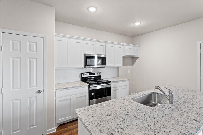 Building Photo - 2708 Ginger Ct