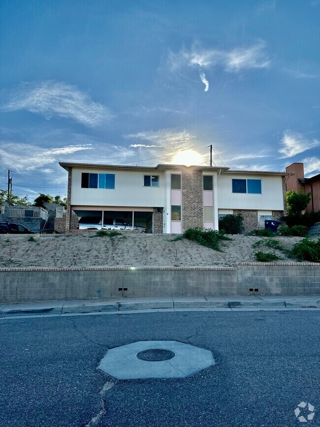 The Palisades Apartments for Rent with Utilities Included Albuquerque