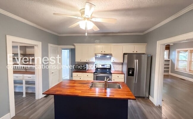Building Photo - 3617 Monte Vista Dr