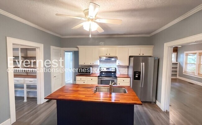Foto del edificio - 3617 Monte Vista Dr