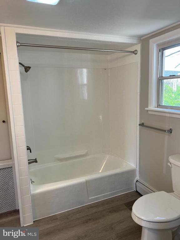 36 Hockersville Rd Unit APARTMENT A, Hershey, PA 17033 Room for Rent