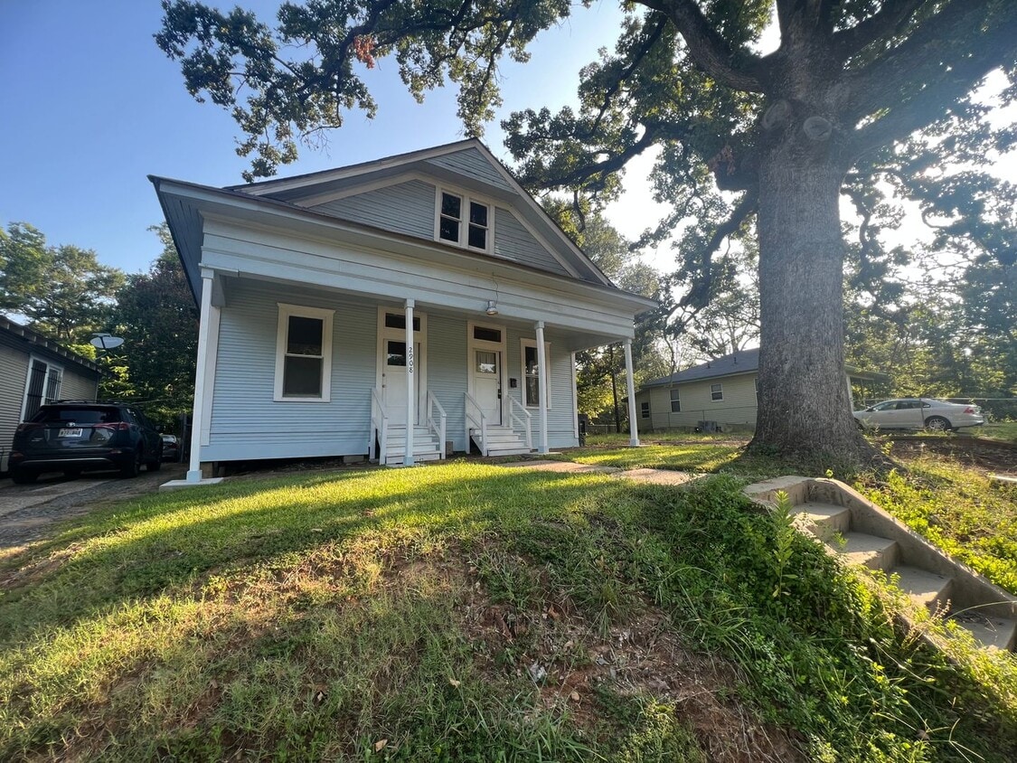 Primary Photo - Section 8/Housing Voucher Accepted. First ...