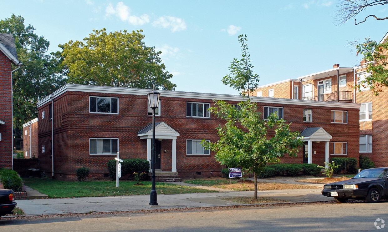3025 Monument Avenue Apartments in Richmond, VA