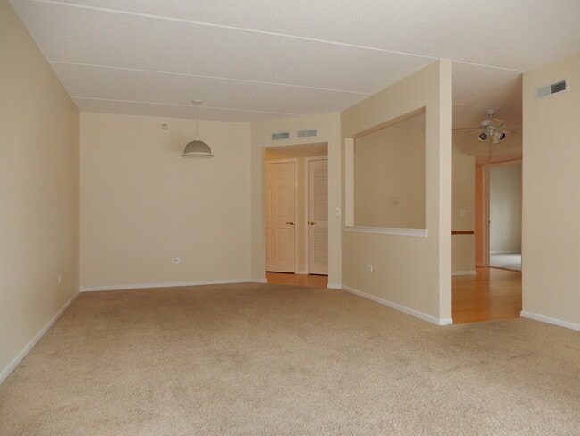 Building Photo - 1327 Brown St