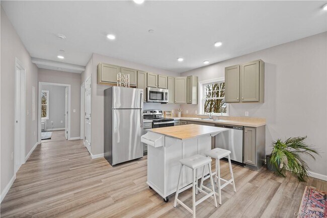 Building Photo - 108 N Kensico Ave