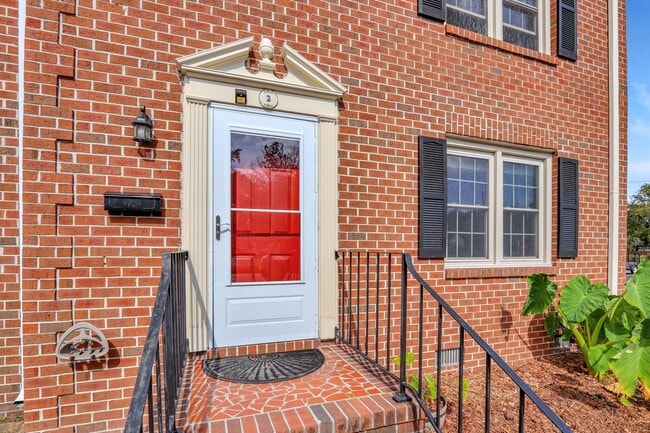 Photo - 2 Charles Parish Dr House