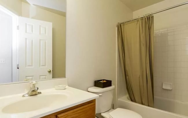 Photo - 17501 Victoria Falls Dr Townhome