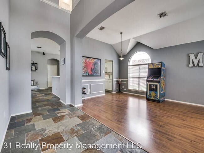 Building Photo - 4 br, 2 bath House - 11112 Amber Valley Dr