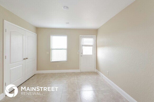 Building Photo - 3422 Dunlap Fields