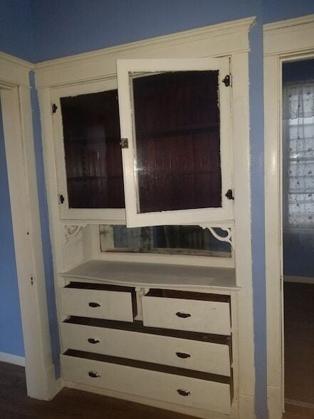 Building Photo - 2453 W 46th Pl