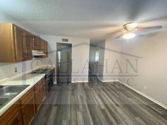 Foto del edificio - 114 Rimrock Pl