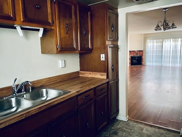 Kitchen - 622 E Palm Ave