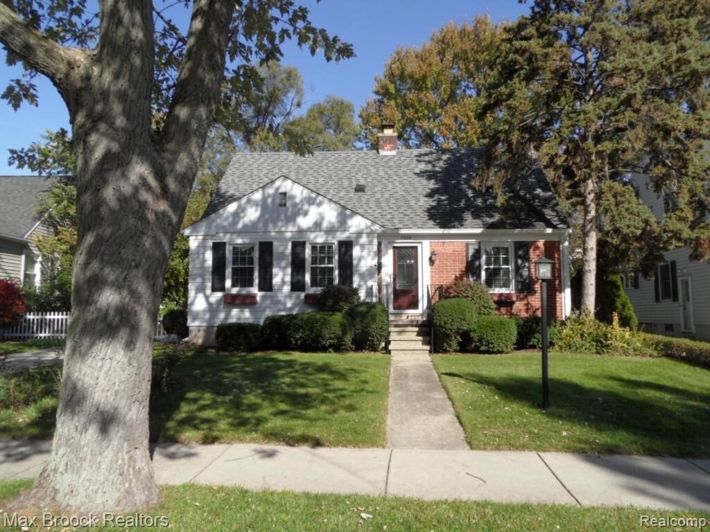 Primary Photo - 1509 Penistone St