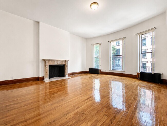 Foto del edificio - 302 W 107th St