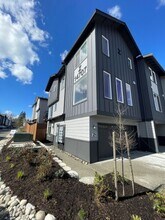 Building Photo - 14707 87th Ave SE