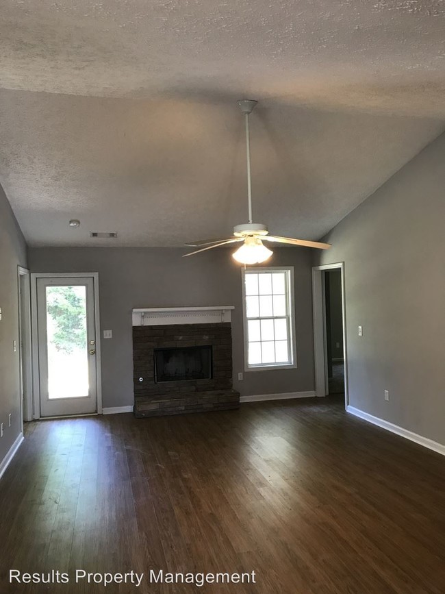 Building Photo - 111 Dixie Creek Dr