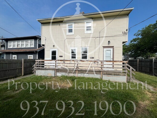 Foto del edificio - 1126-1128 Vernon Dr